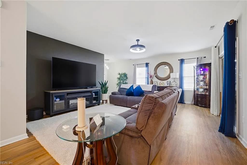 977 Hillpoint RD, SUFFOLK VA 23434 - Photo 4