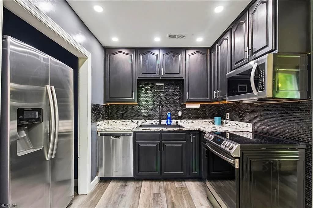 4745 Court Dr DR, GLOUCESTER VA 23061 thumb 10