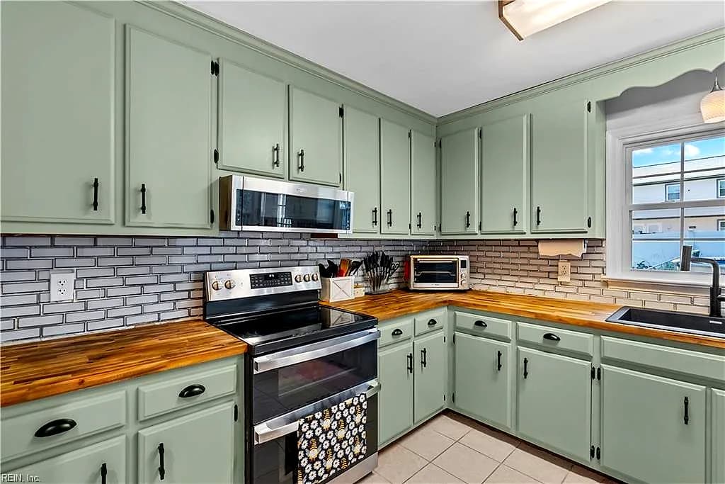 978 Bent Branch LN, NEWPORT NEWS VA 23608 thumb 8
