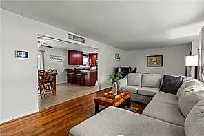 3013 Bowling Green DR, VIRGINIA BEACH VA 23452 - Photo 4