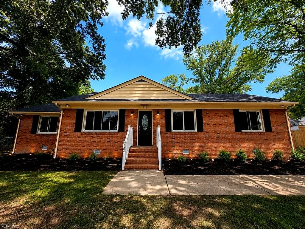 104 N Myra DR, HAMPTON VA 23661 - Photo 2