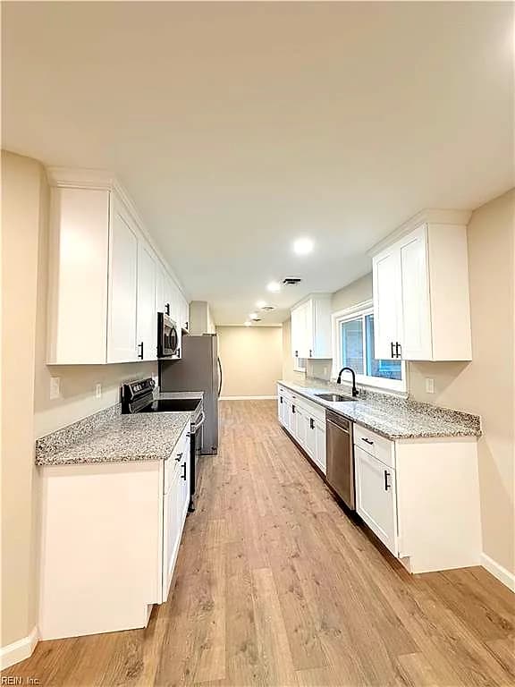 104 N Myra DR, HAMPTON VA 23661 - Photo 4