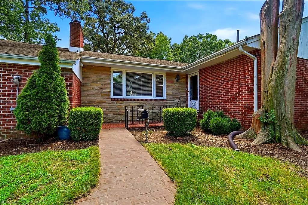 1669 Cougar AVE, NORFOLK VA 23518 - Photo 3