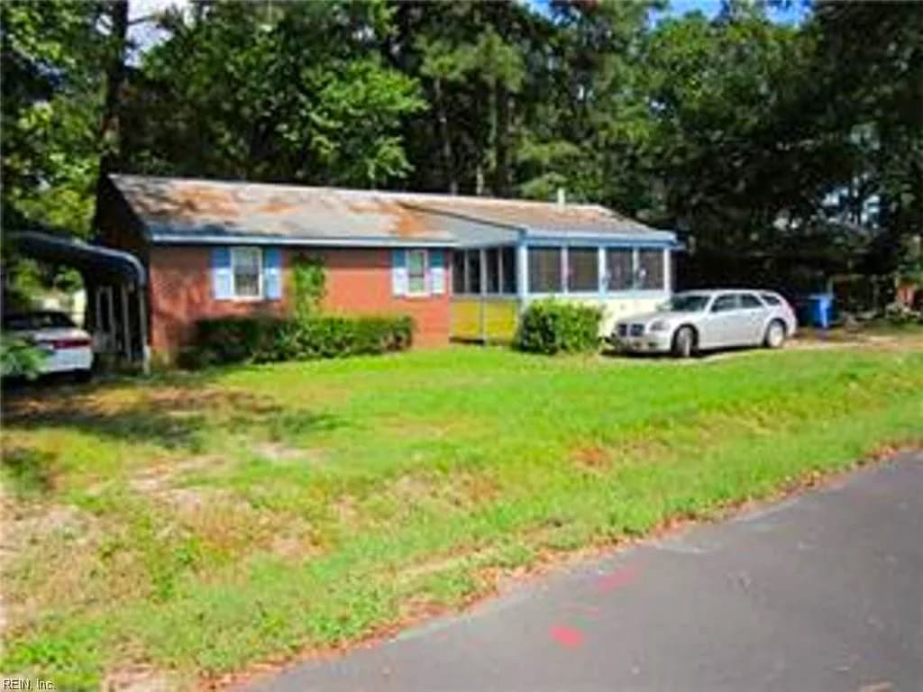4908 Portsmouth BLVD, CHESAPEAKE VA 23321 - Photo 3