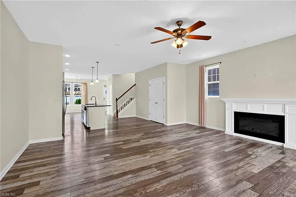 937 E Ocean View AVE, NORFOLK VA 23503 - Photo 2