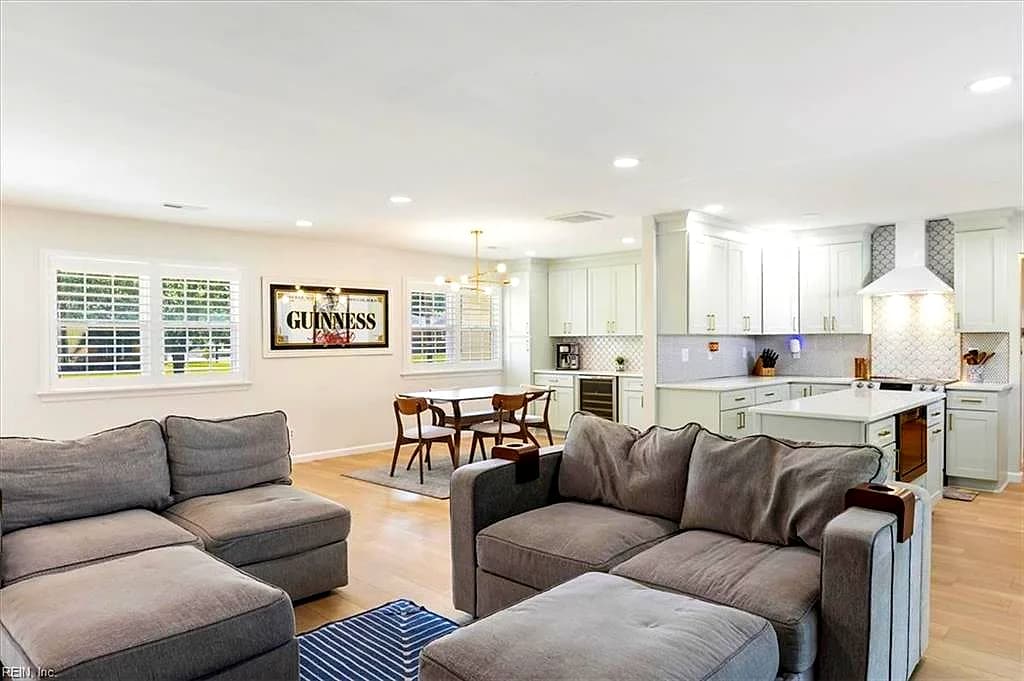 921 N Hilltop RD, VIRGINIA BEACH VA 23454 thumb 12