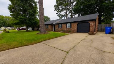 2940 Sir Meliot DR, CHESAPEAKE VA 23323 thumb 1