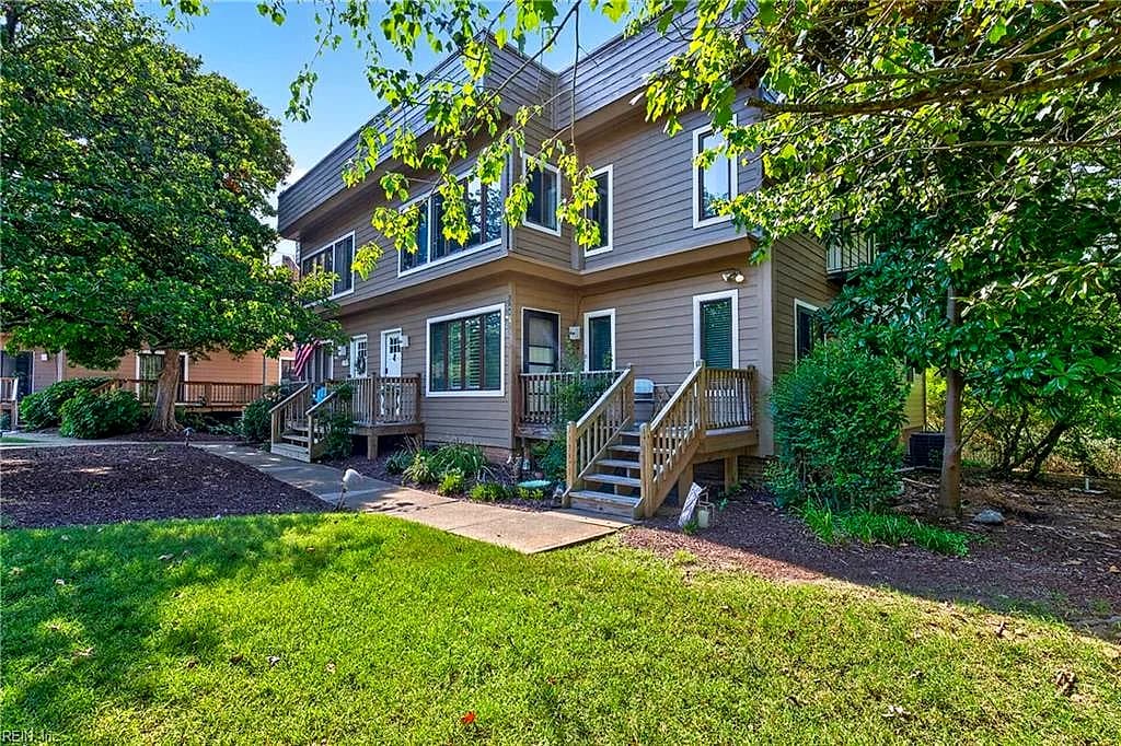 2748 Manoomin PL, VIRGINIA BEACH VA 23451 - Photo 3