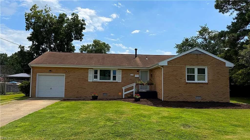 110 Southerland DR, HAMPTON VA 23669 - Main photo