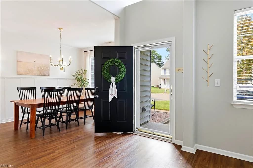 930 Foxboro DR, NEWPORT NEWS VA 23602 - Photo 4