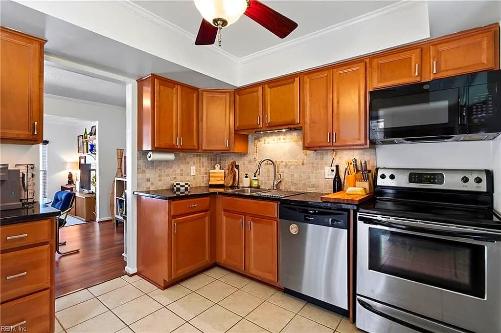 624 Hustings Court LN, VIRGINIA BEACH VA 23452 thumb 10