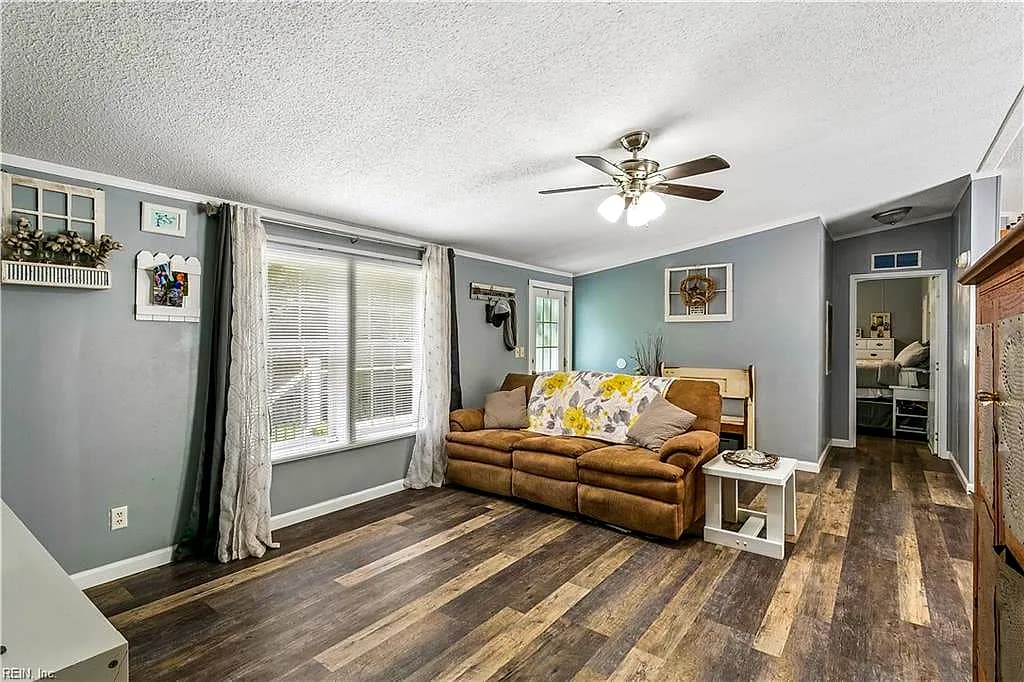 6477 Hickory Knoll RD, GLOUCESTER VA 23061 thumb 8