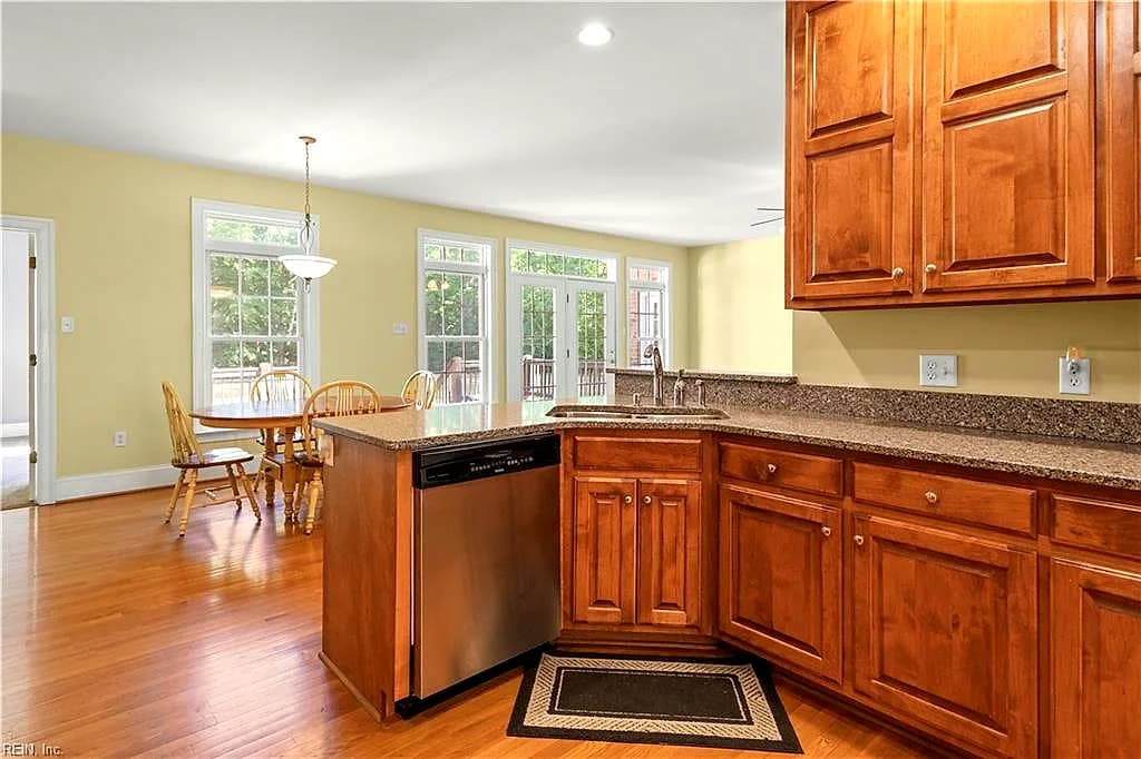 7845 Riverwatch DR, GLOUCESTER VA 23061 thumb 11