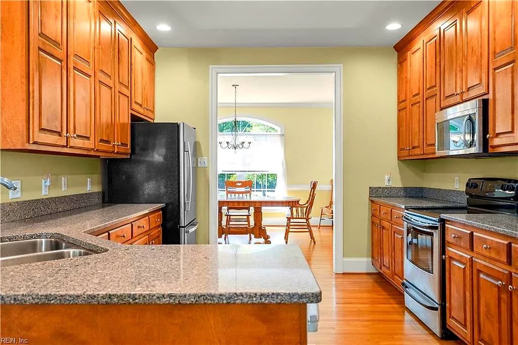 7845 Riverwatch DR, GLOUCESTER VA 23061 thumb 12