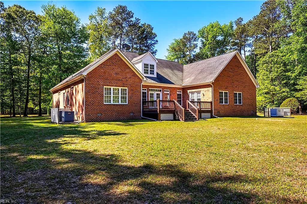 7845 Riverwatch DR, GLOUCESTER VA 23061 - Photo 3