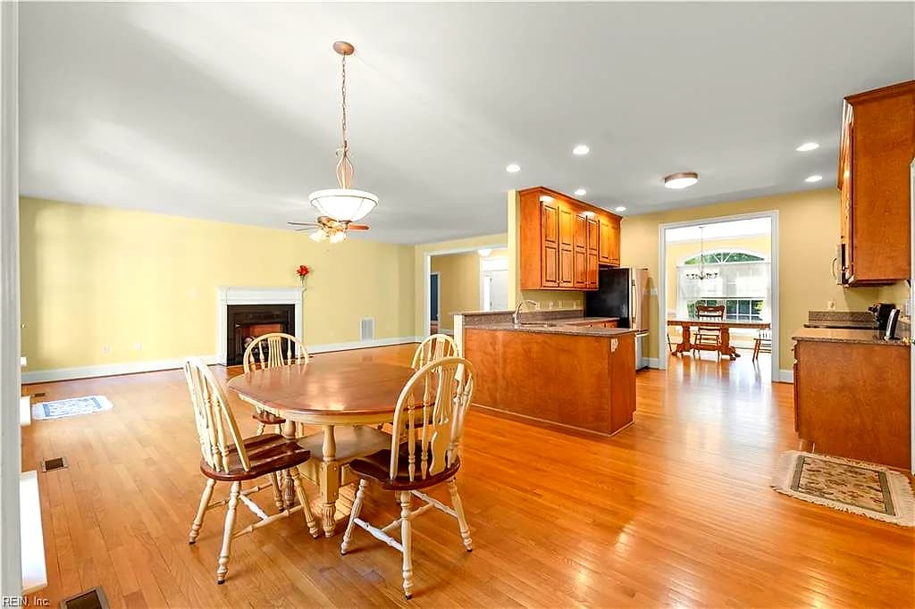 7845 Riverwatch DR, GLOUCESTER VA 23061 thumb 9