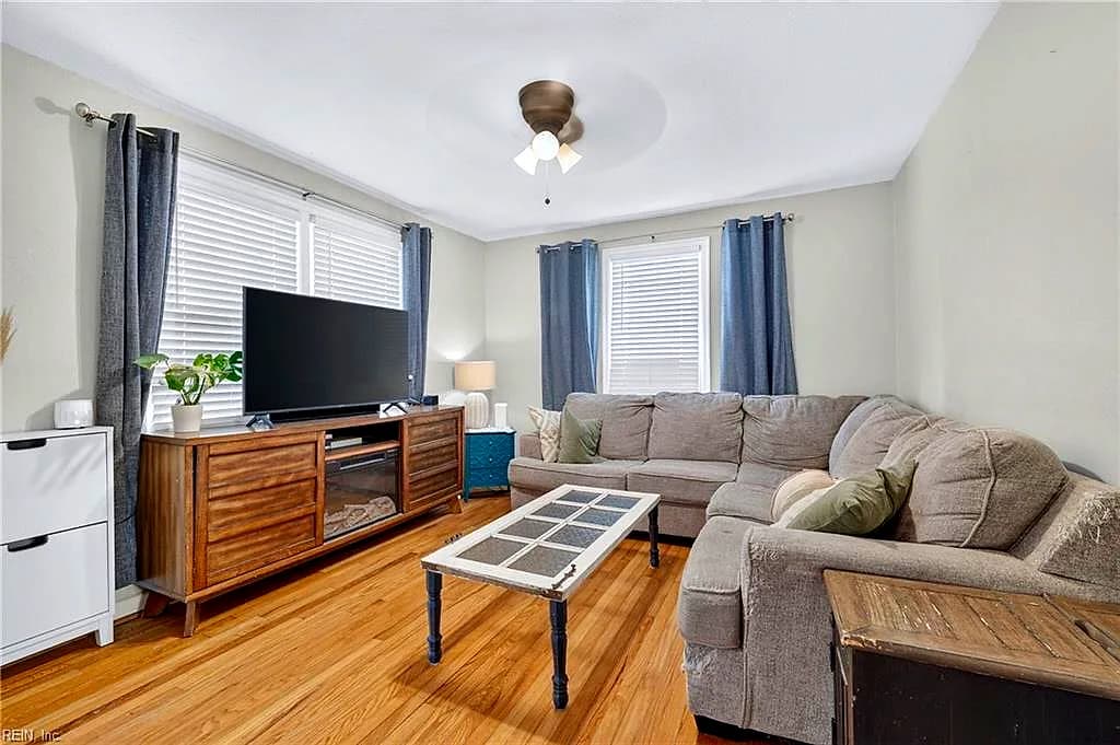 416 E Ocean AVE, NORFOLK VA 23503 - Photo 2