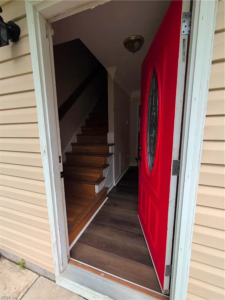 158 Saunders RD, HAMPTON VA 23666 - Photo 4