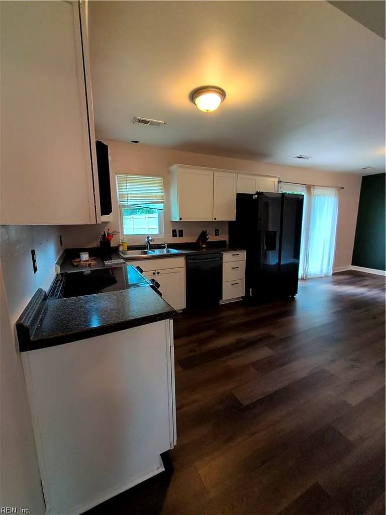 158 Saunders RD, HAMPTON VA 23666 thumb 10
