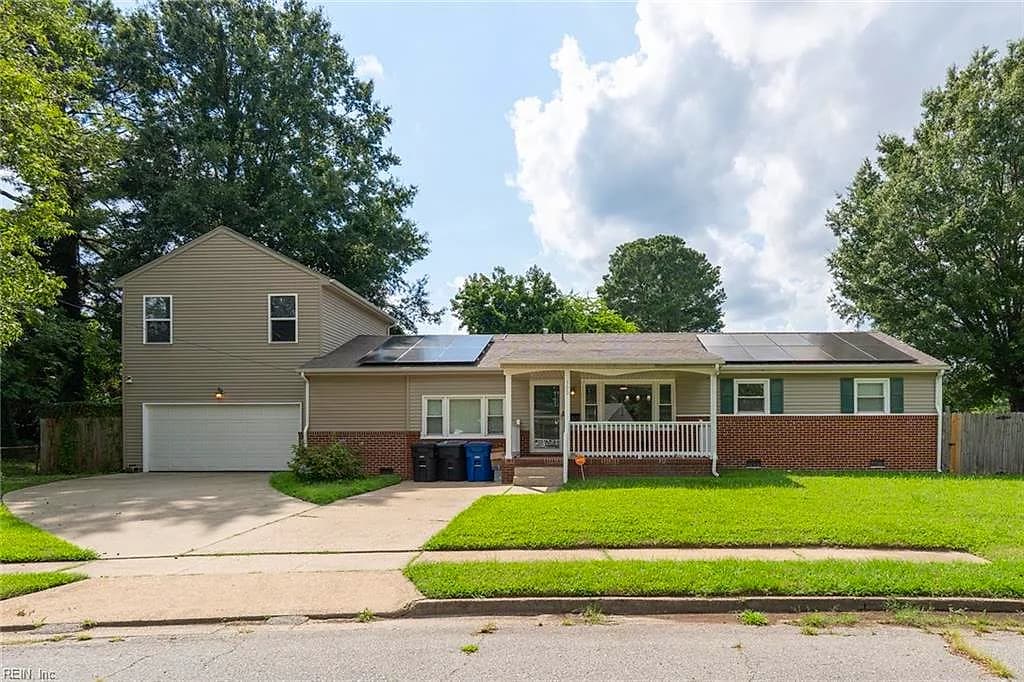 300 Daniel WAY, PORTSMOUTH VA 23701 - Photo 2