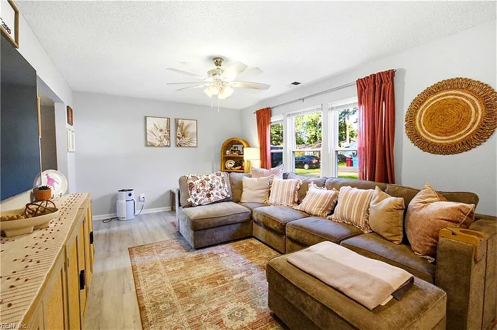 1463 Winslow AVE, CHESAPEAKE VA 23323 - Photo 4