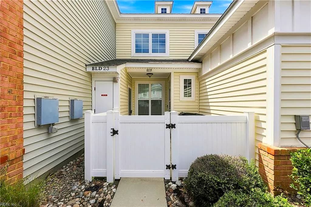 8135 Captains WAY, NORFOLK VA 23518 thumb 6