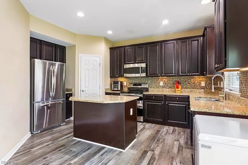 627 Leonard LN, NEWPORT NEWS VA 23601 thumb 11