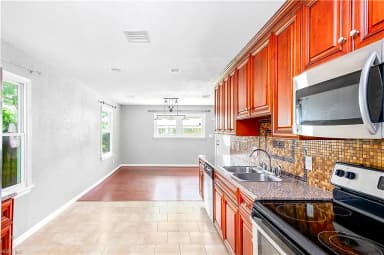 2502 Livesay RD, CHESAPEAKE VA 23323 thumb 10