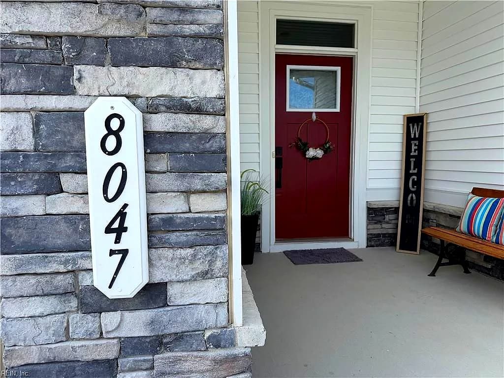 8047 Winter Fog DR, NEW KENT VA 23124 - Photo 3