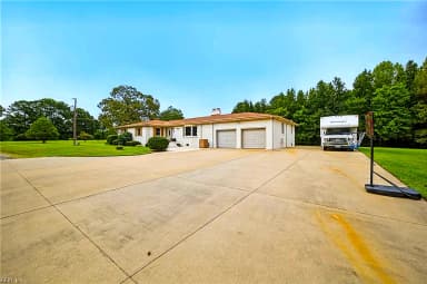 6367 Everets RD, SUFFOLK VA 23434 thumb 3