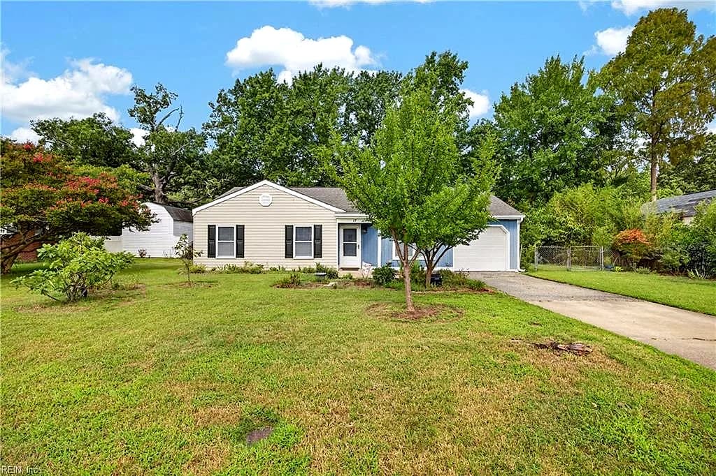 17 Stoneybrook LN, NEWPORT NEWS VA 23608 - Photo 4