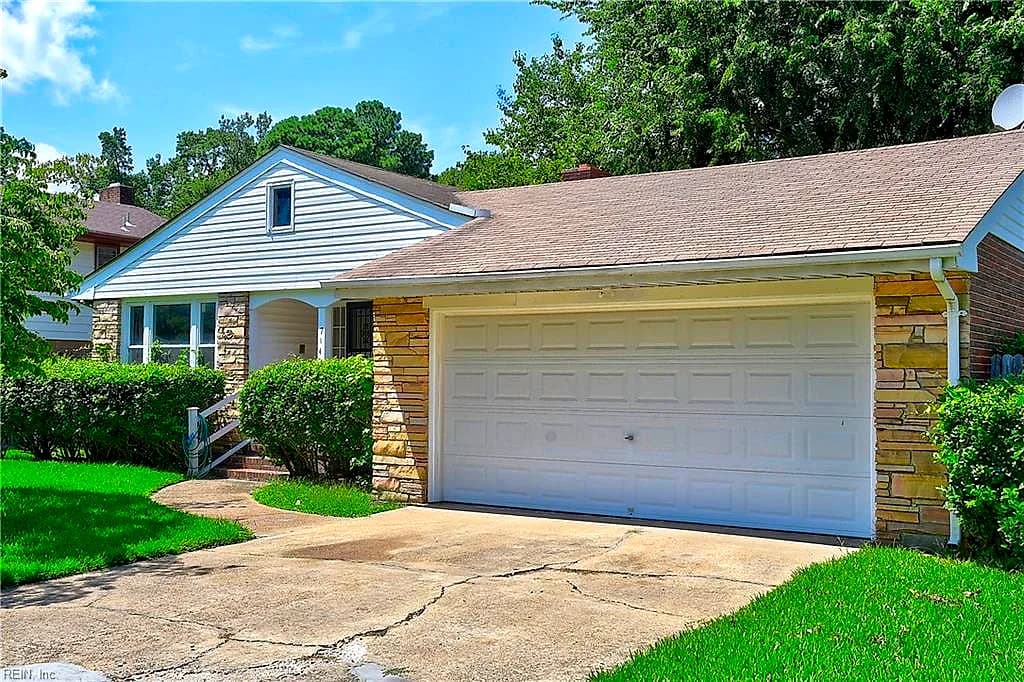 714 Edinburg AVE, CHESAPEAKE VA 23324 - Photo 3