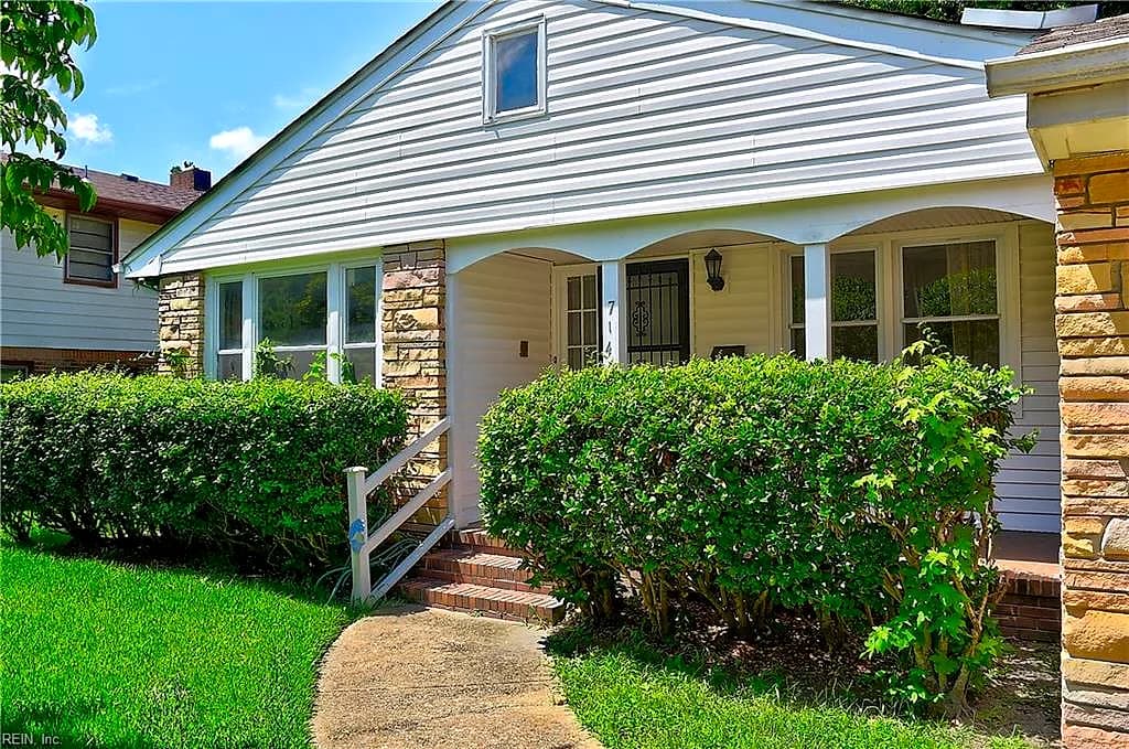 714 Edinburg AVE, CHESAPEAKE VA 23324 - Photo 4