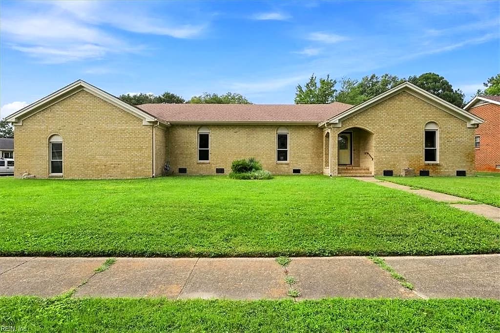 709 Southleaf DR, VIRGINIA BEACH VA 23462 - Main photo