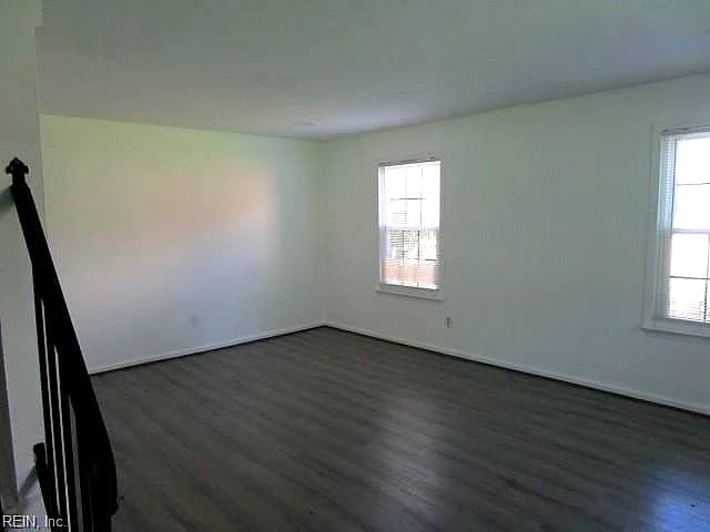 304 Circuit LN, NEWPORT NEWS VA 23608 thumb 7