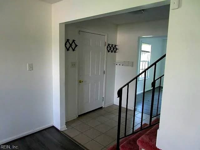 304 Circuit LN, NEWPORT NEWS VA 23608 thumb 9