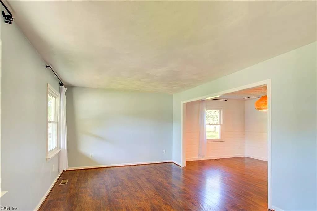 427 Las Gaviotas BLVD, CHESAPEAKE VA 23322 - Photo 5