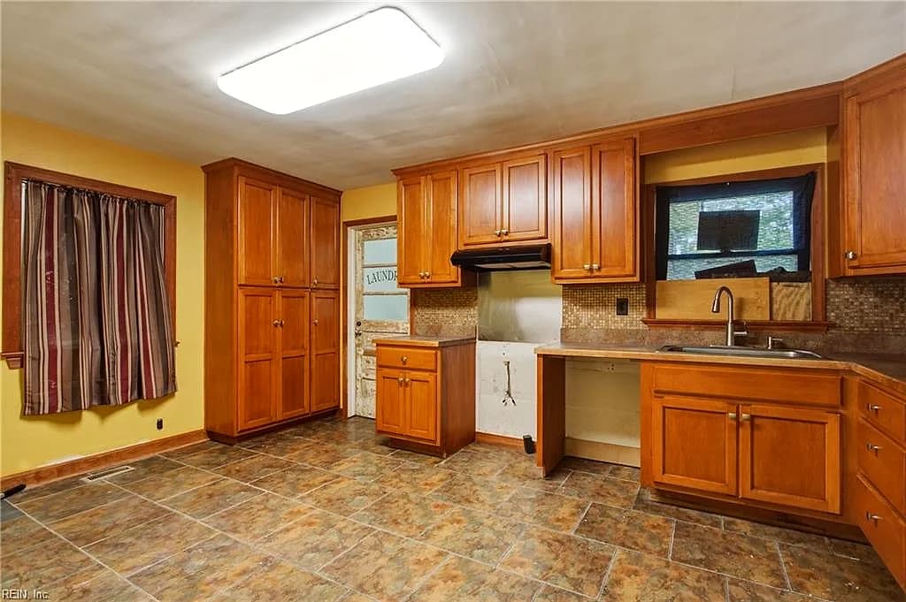 504 Plummer DR, CHESAPEAKE VA 23320 thumb 8