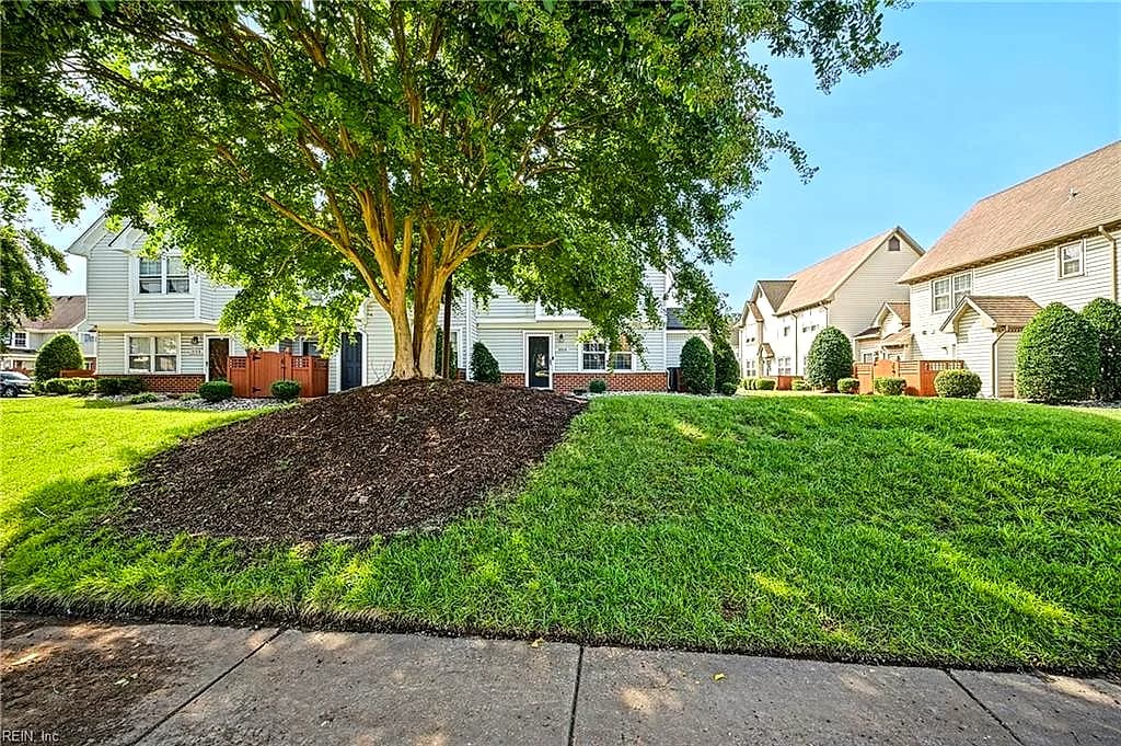 3830 New River RCH #B, PORTSMOUTH VA 23703 - Photo 4