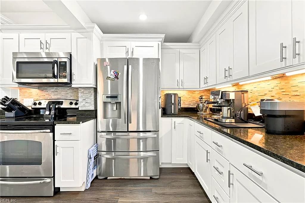 1209 Holly AVE, CHESAPEAKE VA 23324 thumb 12