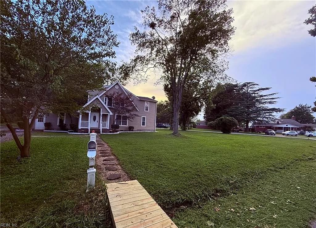 36 W Lamington RD, HAMPTON VA 23669 - Main photo