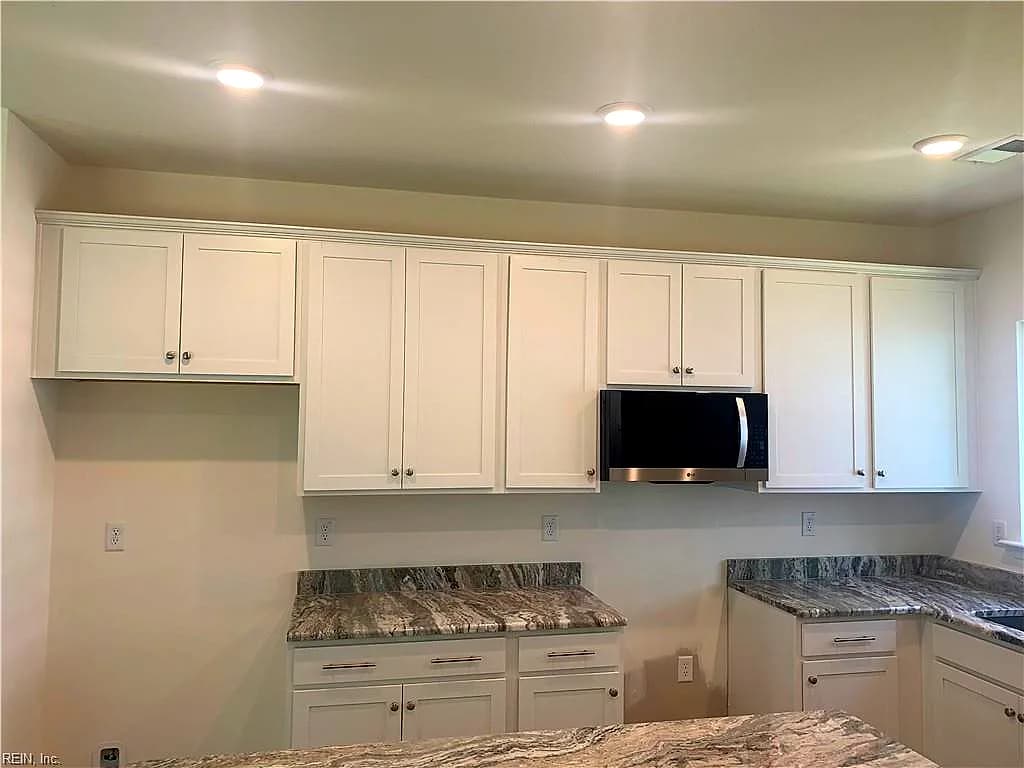 2009 Carroll Brinkley WAY, SUFFOLK VA 23434 - Photo 4