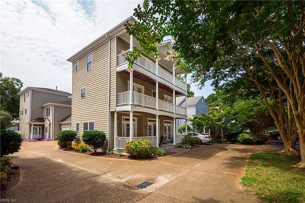212 85th ST #D, VIRGINIA BEACH VA 23451 - Photo 4