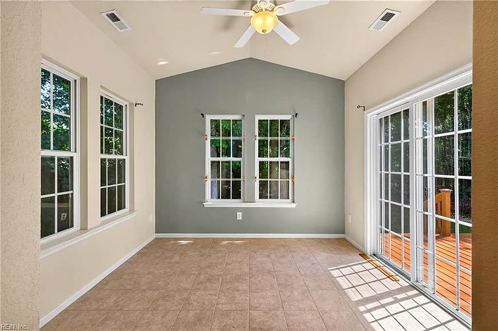 705 Creekwood DR, CHESAPEAKE VA 23323 thumb 8