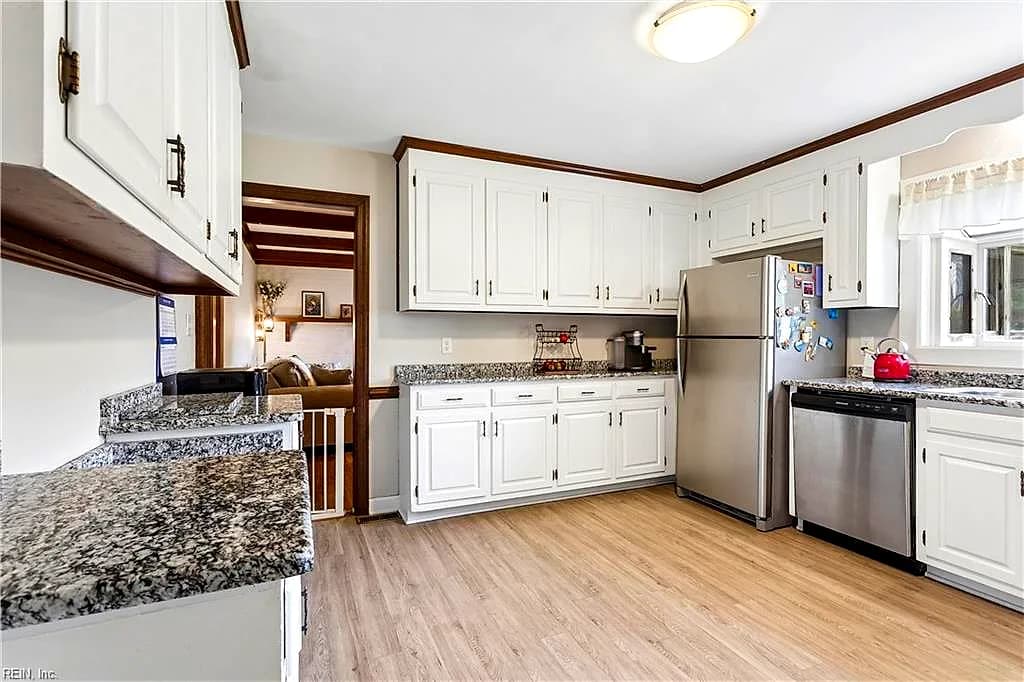 208 Tabbs LN, NEWPORT NEWS VA 23602 thumb 7