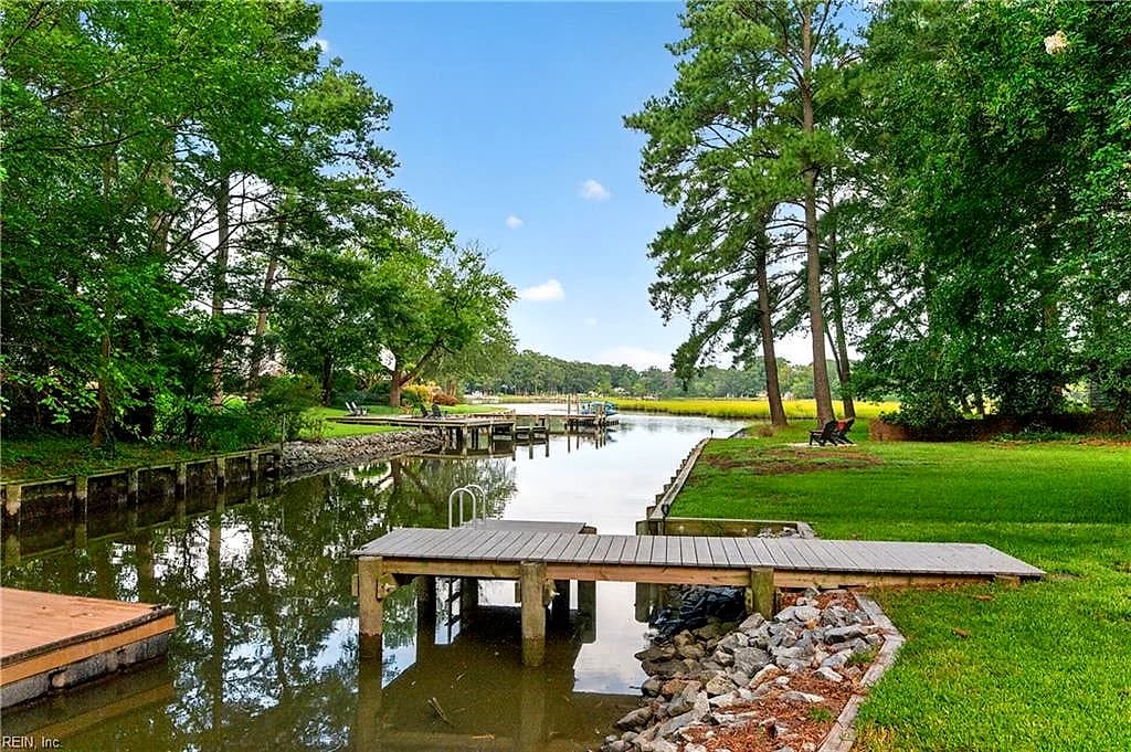 1300 Shaw PL, NORFOLK VA 23509 - Photo 3