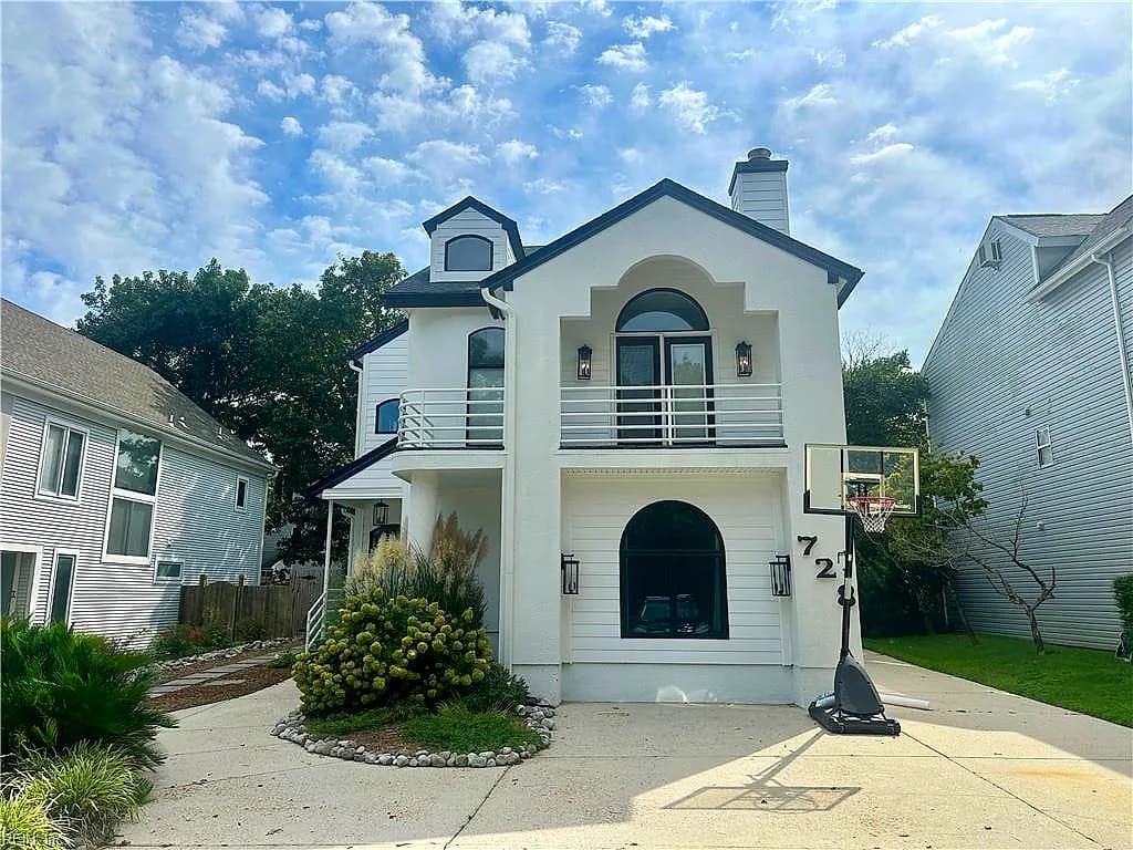 728 Surfside AVE, VIRGINIA BEACH VA 23451 - Photo 2