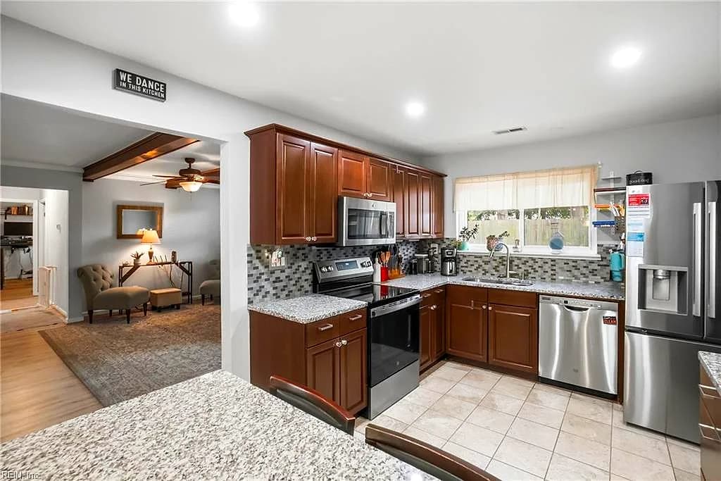 2525 Placid PL, VIRGINIA BEACH VA 23453 thumb 8