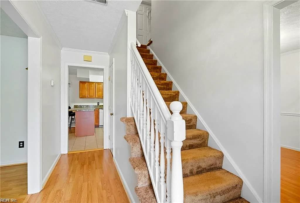 40 Westview DR, HAMPTON VA 23666 - Photo 3