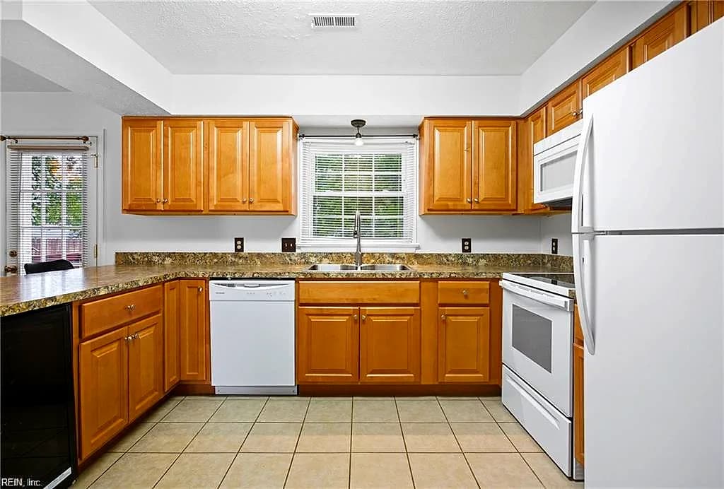 40 Westview DR, HAMPTON VA 23666 thumb 9